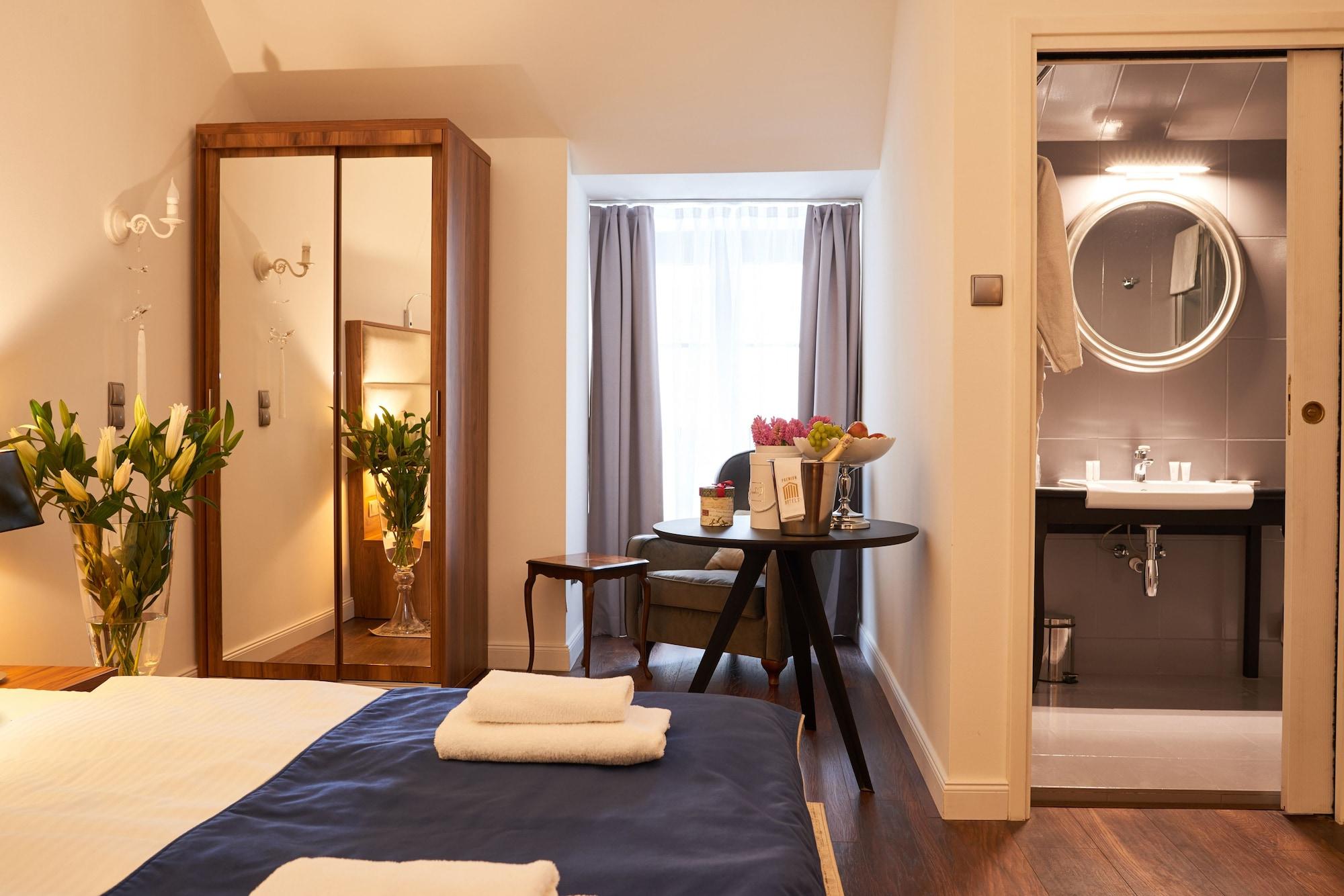 Nobilton Hotel كراكوفيا المظهر الخارجي الصورة