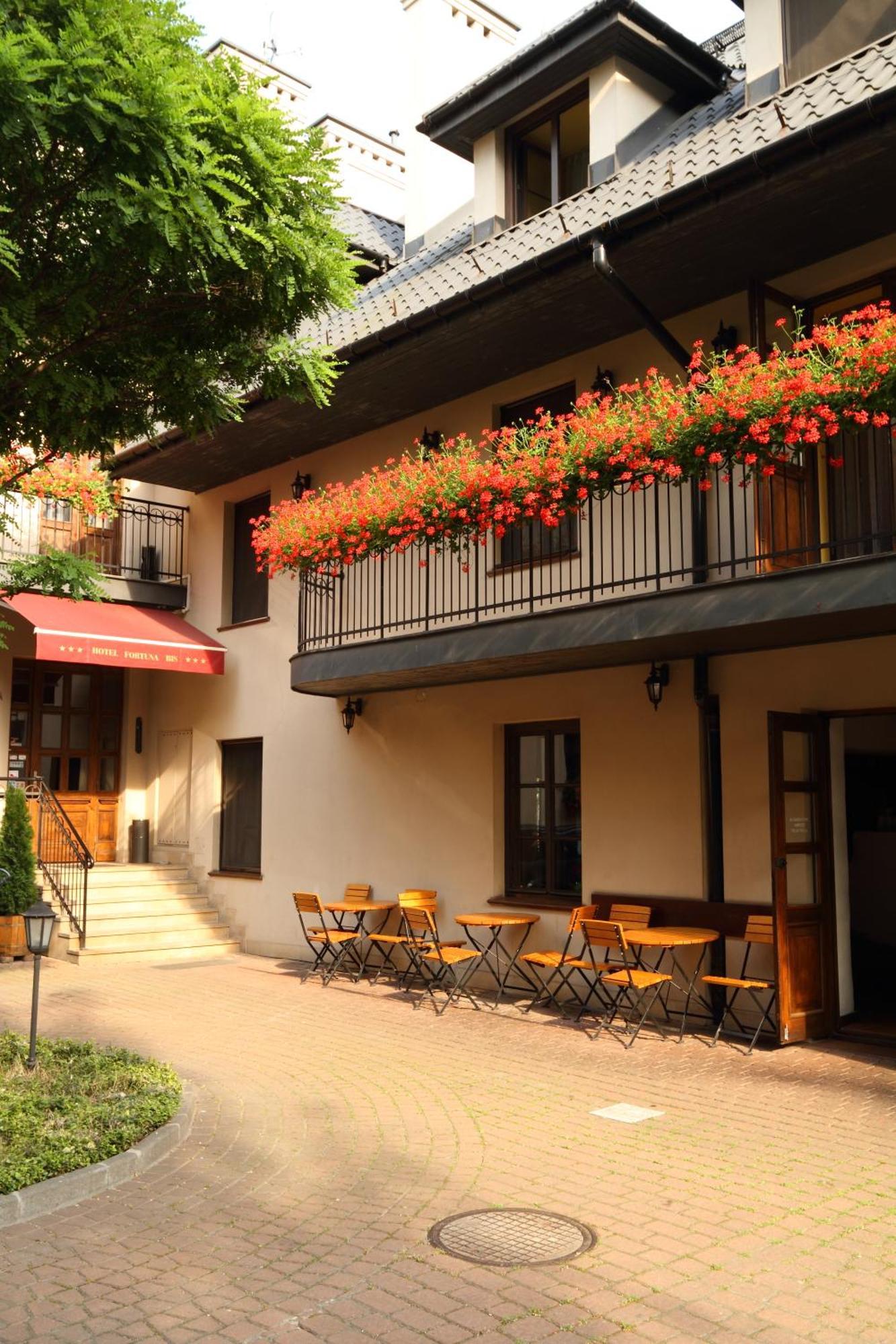 Nobilton Hotel كراكوفيا المظهر الخارجي الصورة
