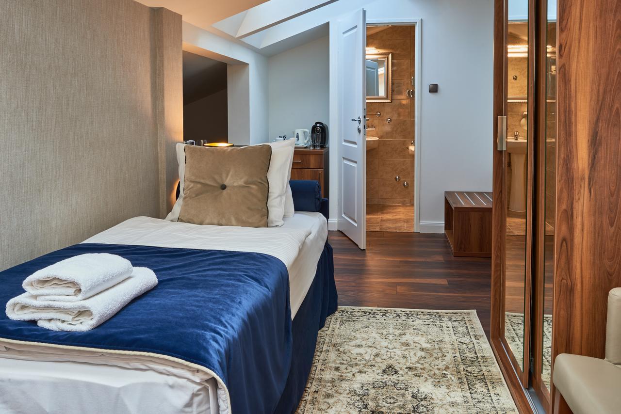 Nobilton Hotel كراكوفيا المظهر الخارجي الصورة