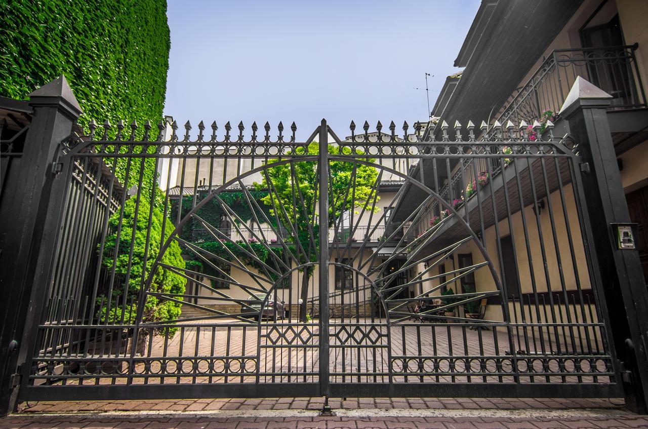 Nobilton Hotel كراكوفيا المظهر الخارجي الصورة